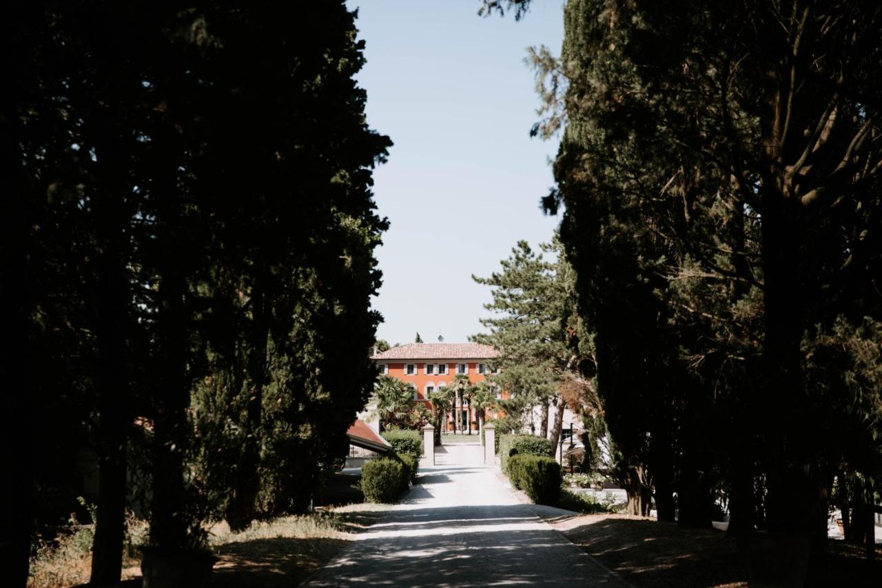 Relais Roncolo 1888 Villa Quattro Castella ภายนอก รูปภาพ